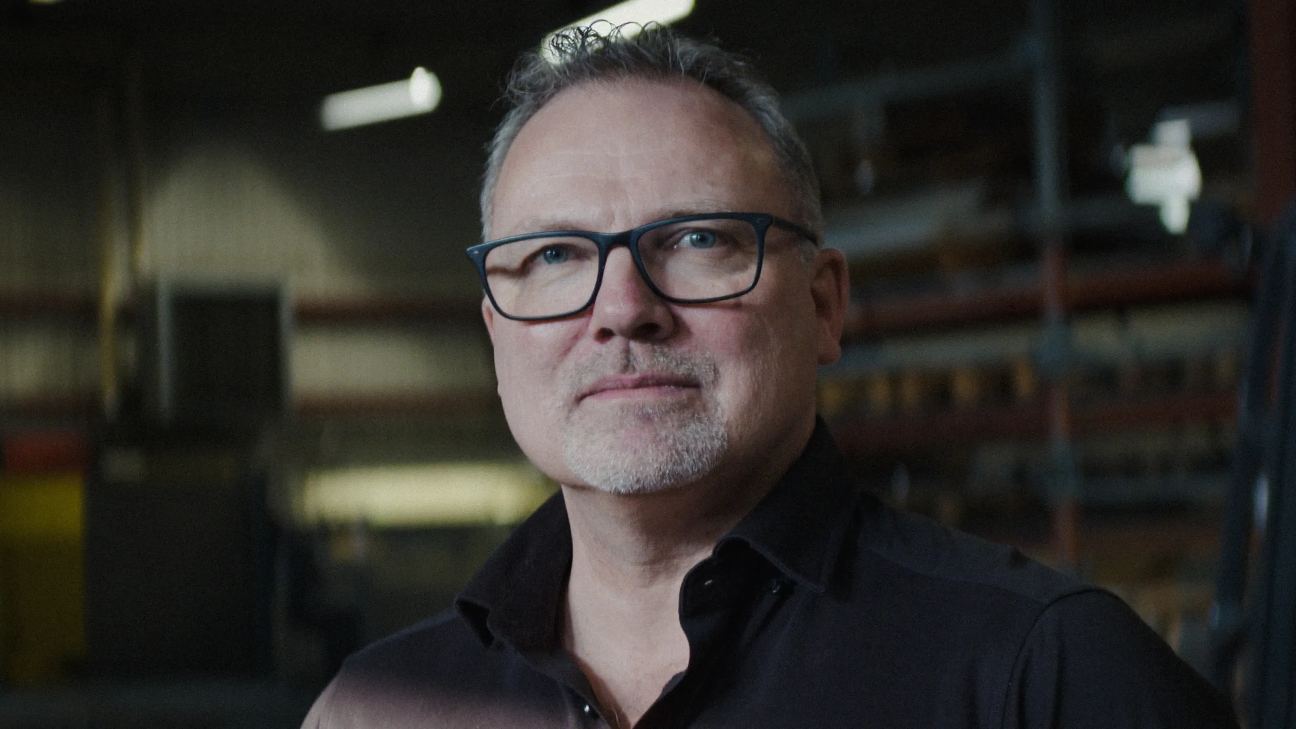 Man being interviewed at System Edström.